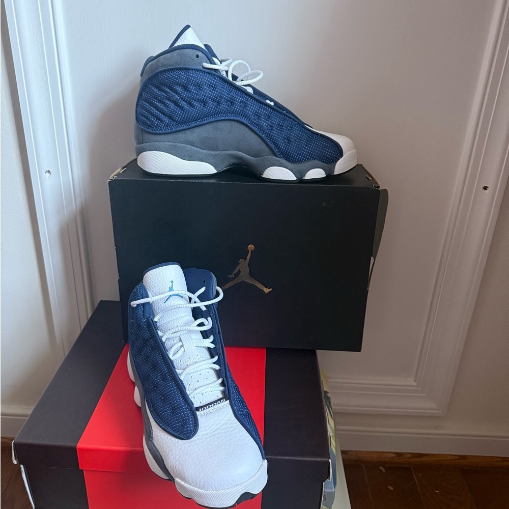 Jordan 13 Retro Navy and University Blue - Picture 6 of 10